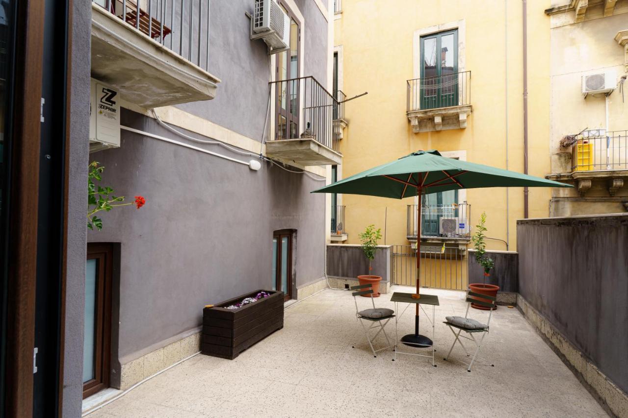 Casta Diva Holiday Rooms Катания Екстериор снимка