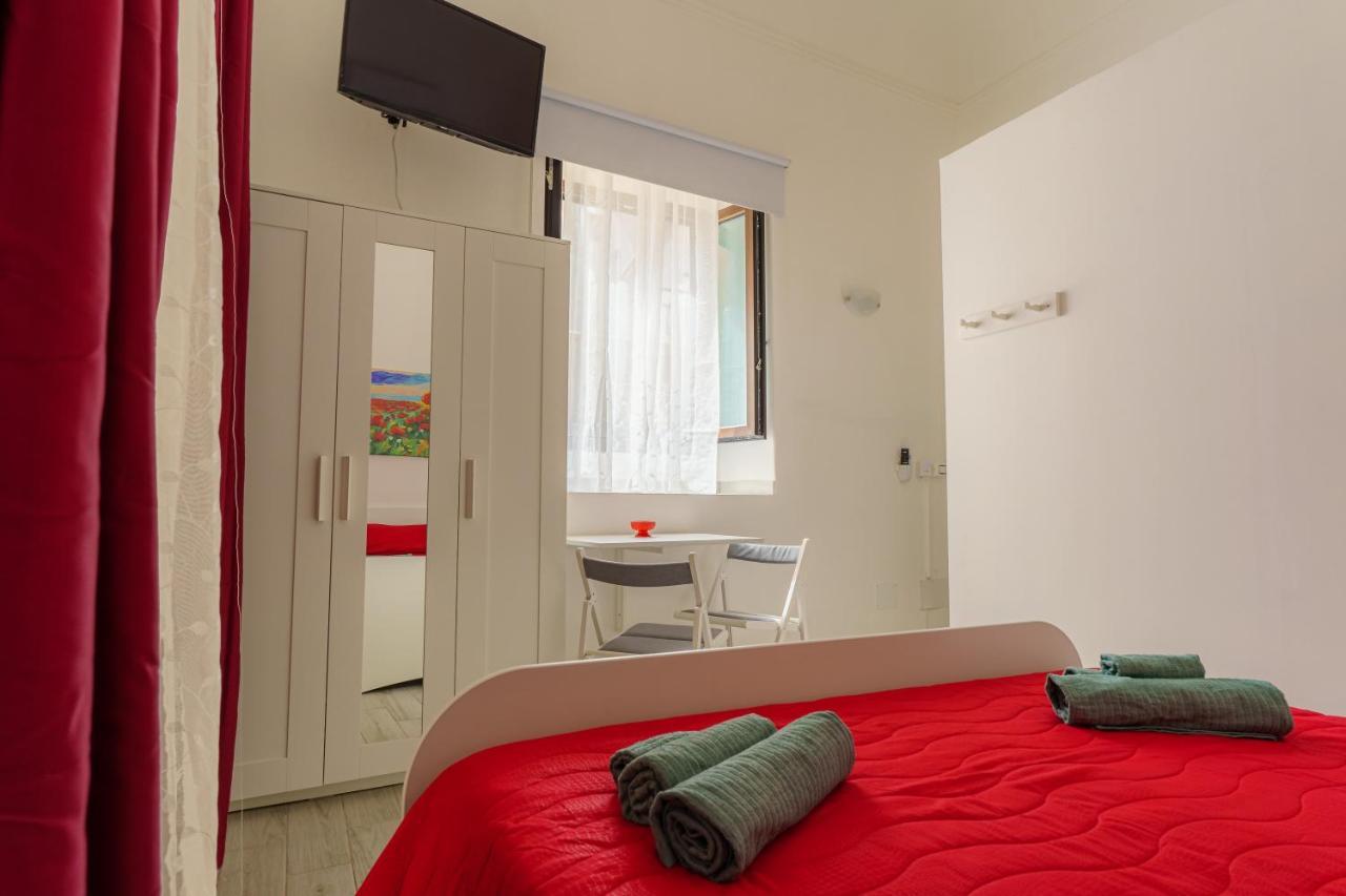 Casta Diva Holiday Rooms Катания Екстериор снимка